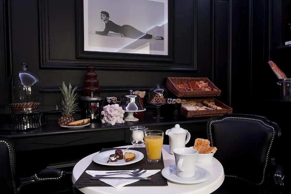 ***  Hotel Icone Paris France