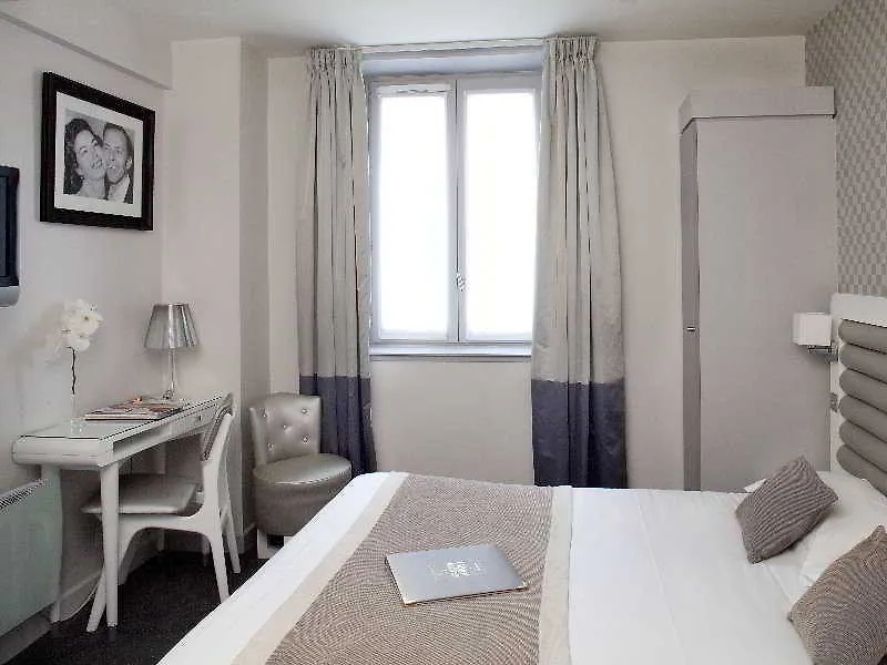 ***  Hotel Icone Paris France